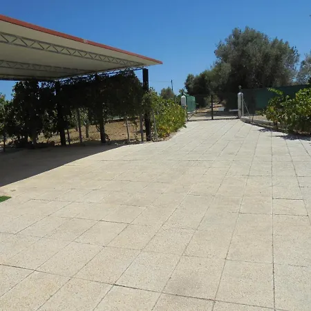 Nyaraló Silence Of The Birds *