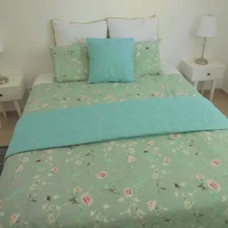 度假居 Silence Of The Birds *